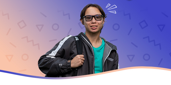 Student in front of an beige-purple gradient background