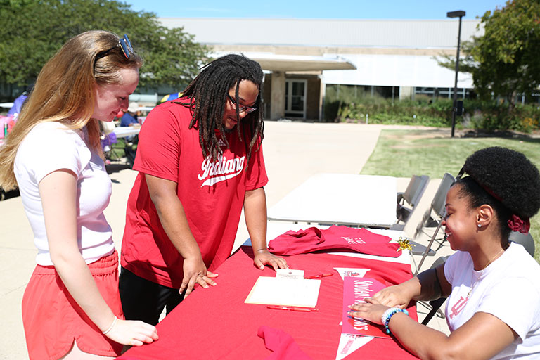 Student advisor assisting a student